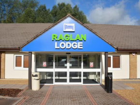 Отель Raglan Lodge  Монмаут